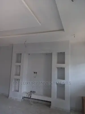 3bdrm Apartment in Lekki Phase 1 for rent