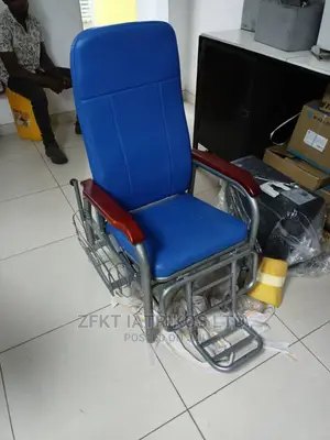 CHMS Brand of Manual Blood Donor Chair