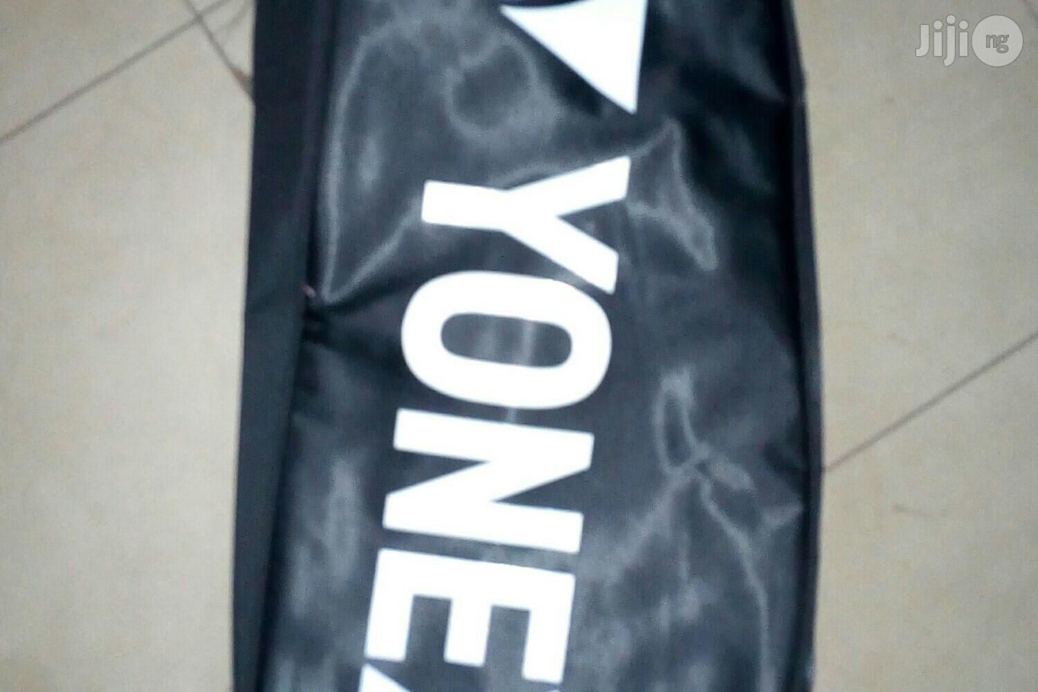 Yonex Bag 2zipper Is Available