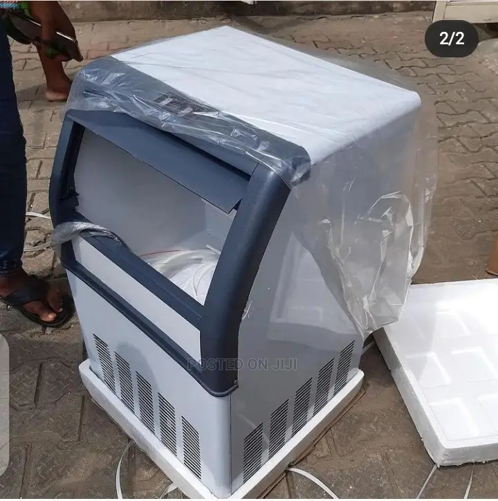 Ice Cube Machine Maker 32 Cubes
