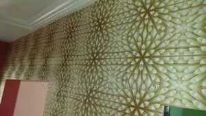 Wallpaper a Roll of 16.5squaremeter Over 200designs