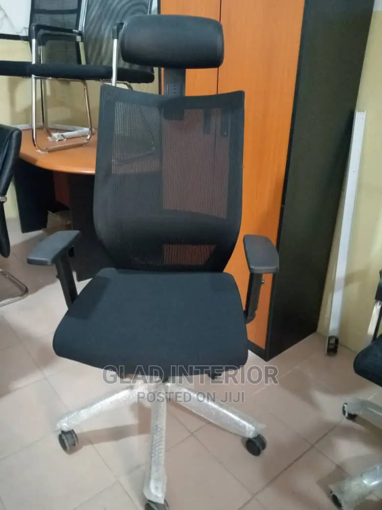 Net Back Headrest Chair