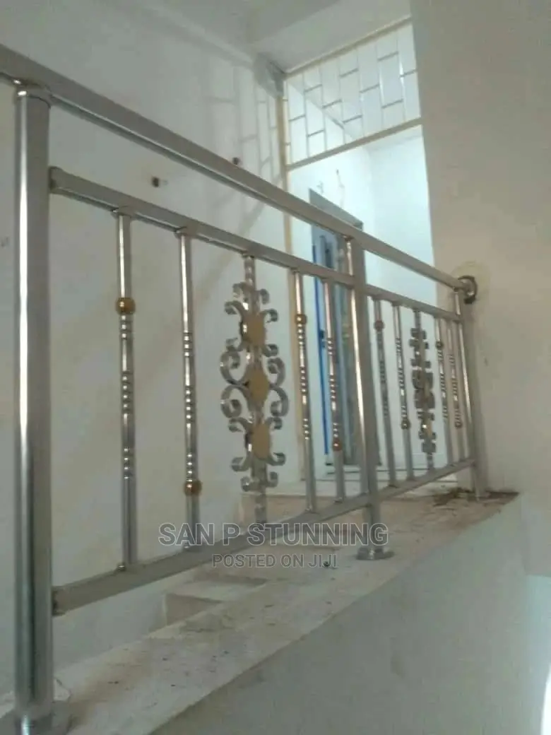 Stainless Handrail Construction With Combi Design