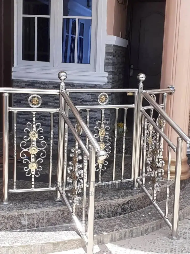 Stainless Handrail Combi With Round Design