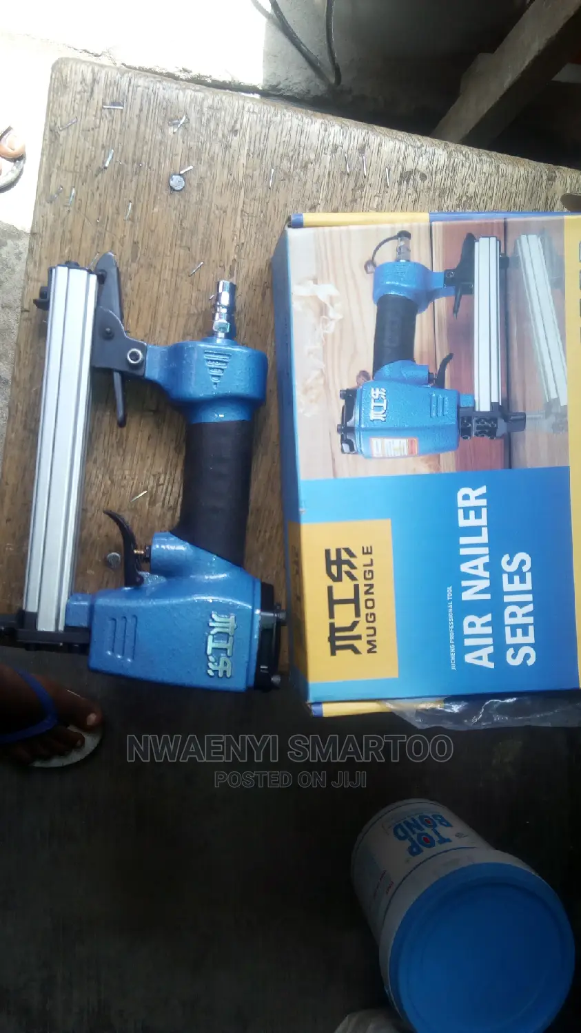 Air Nail Gun