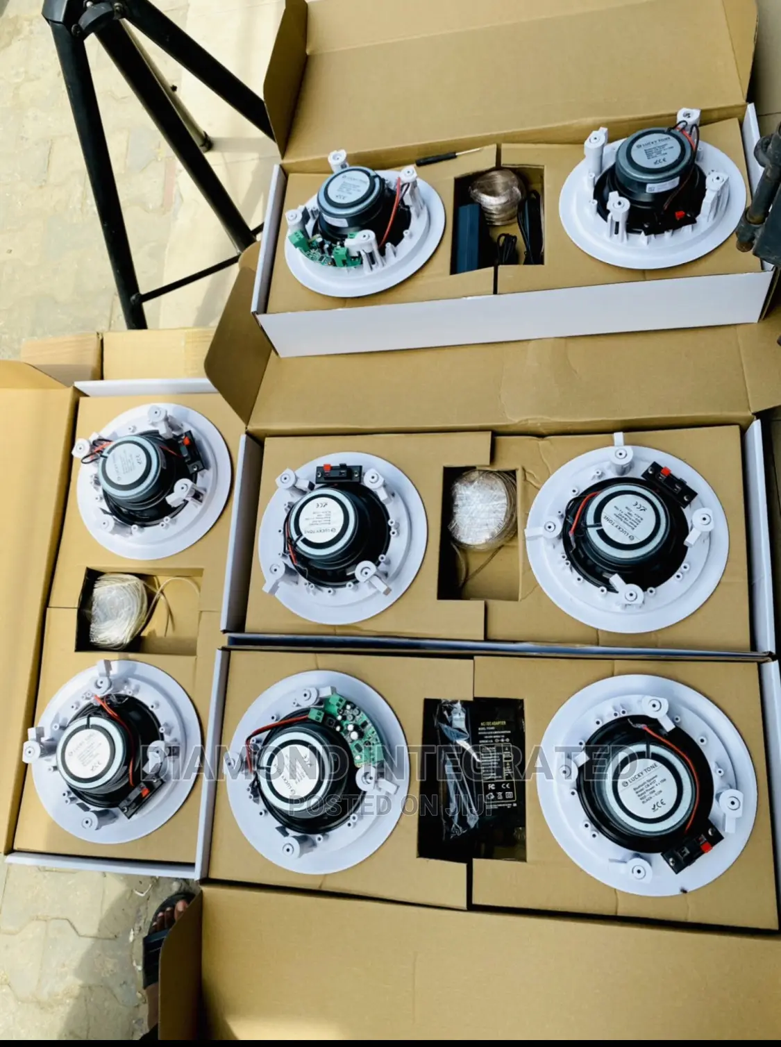 8 Ceiling 2 Active Bluetooth and 6 Passive Ceiling Speaker