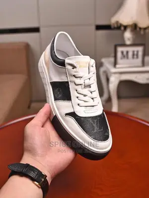 Original LV Sneakers at Whole Sale Price