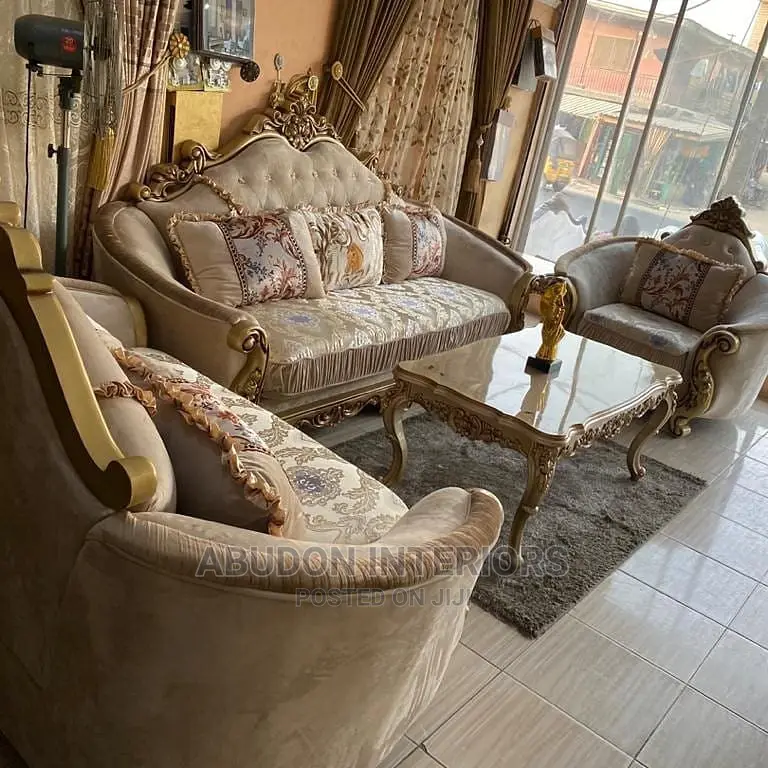 Luxurious Sofa Chair