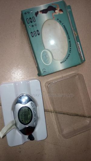 Clip Pedometer With Calorie Burner