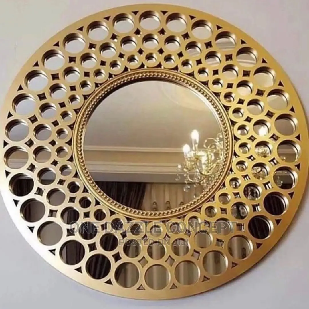 Round Dotted Mirror
