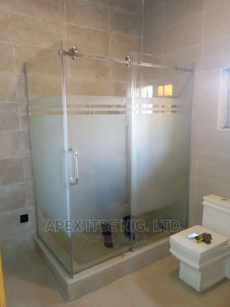 Durable Shower Cubicle