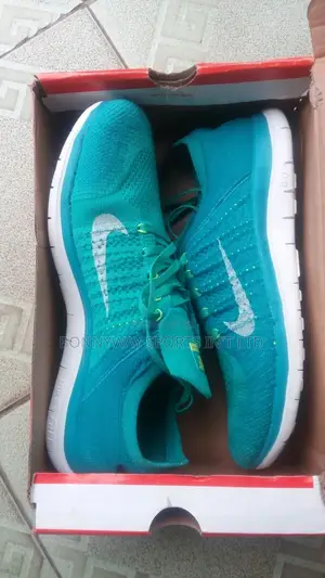 Nike Jugging Flat Canvas