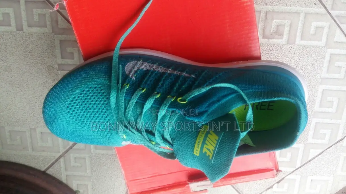 Nike Jugging Flat Canvas