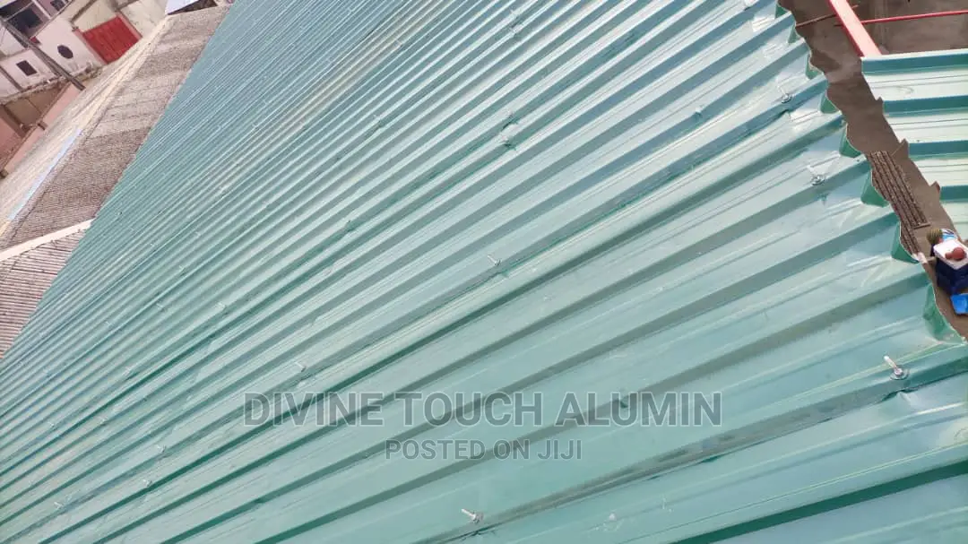 Best Hooking Iron Roof