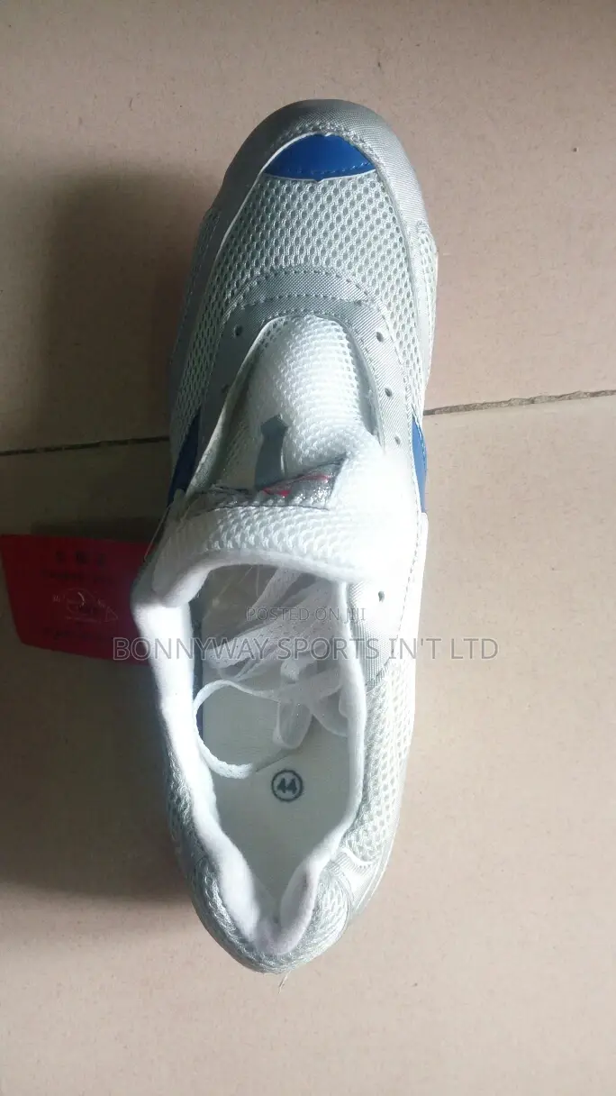Athleties Running Spike Shoe