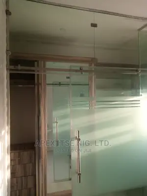 Bathroom Glass Partition.