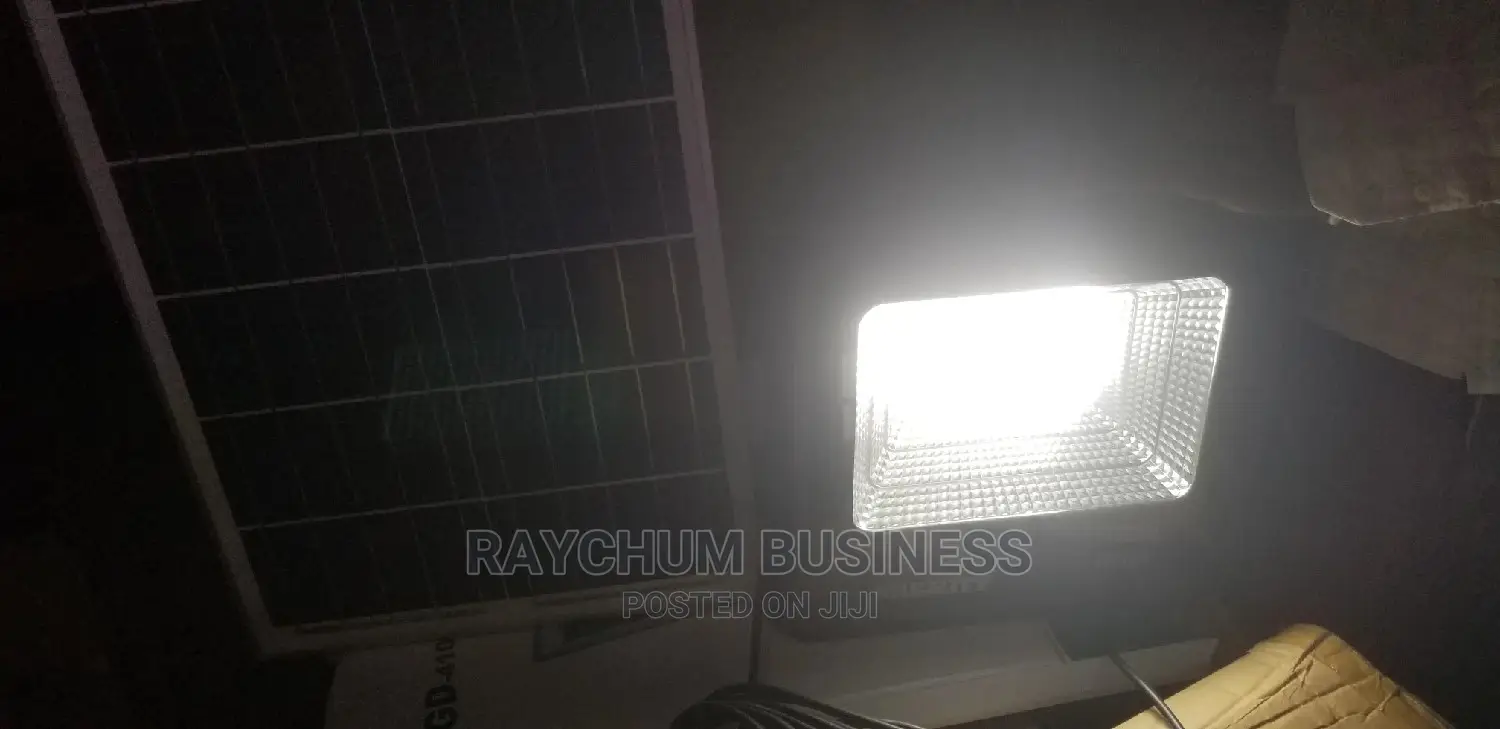 Sheriff Solar Flood Light 200w With Remote Control