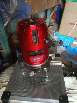 Level Instrument With Leaser Light