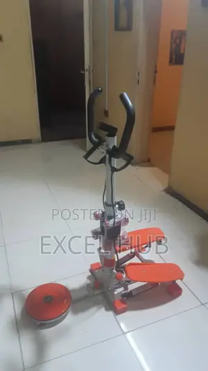 Standing Stepper With Dumbbell 845