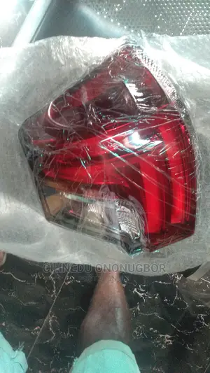 R/Side Rear Lamp Lexus LX570 2018