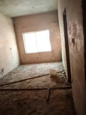 3bdrm Block of Flats in Lekki Gardens, Chevron for sale