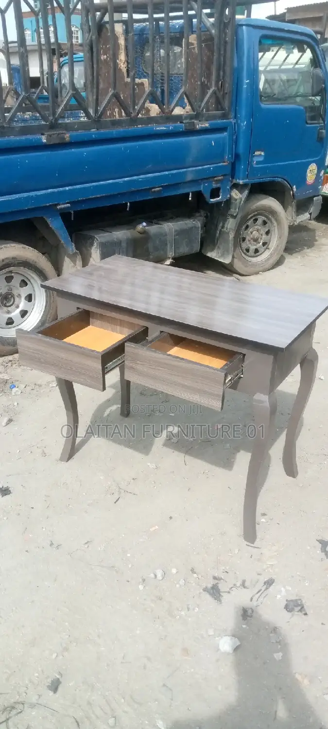 Display Table/ Workway Table