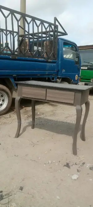 Display Table/ Workway Table