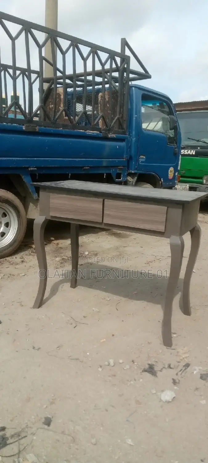 Display Table/ Workway Table