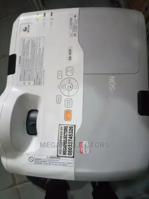 Wireless Epson Short Throw Projector EB-420