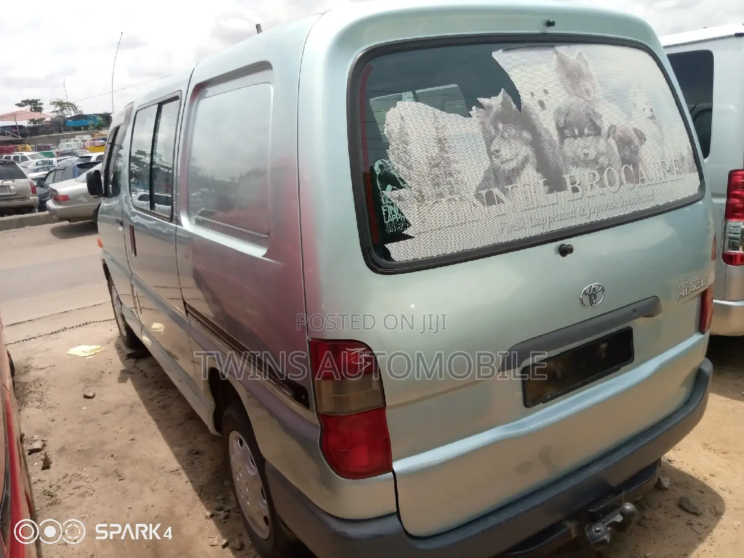 Toyota HiAce 2006