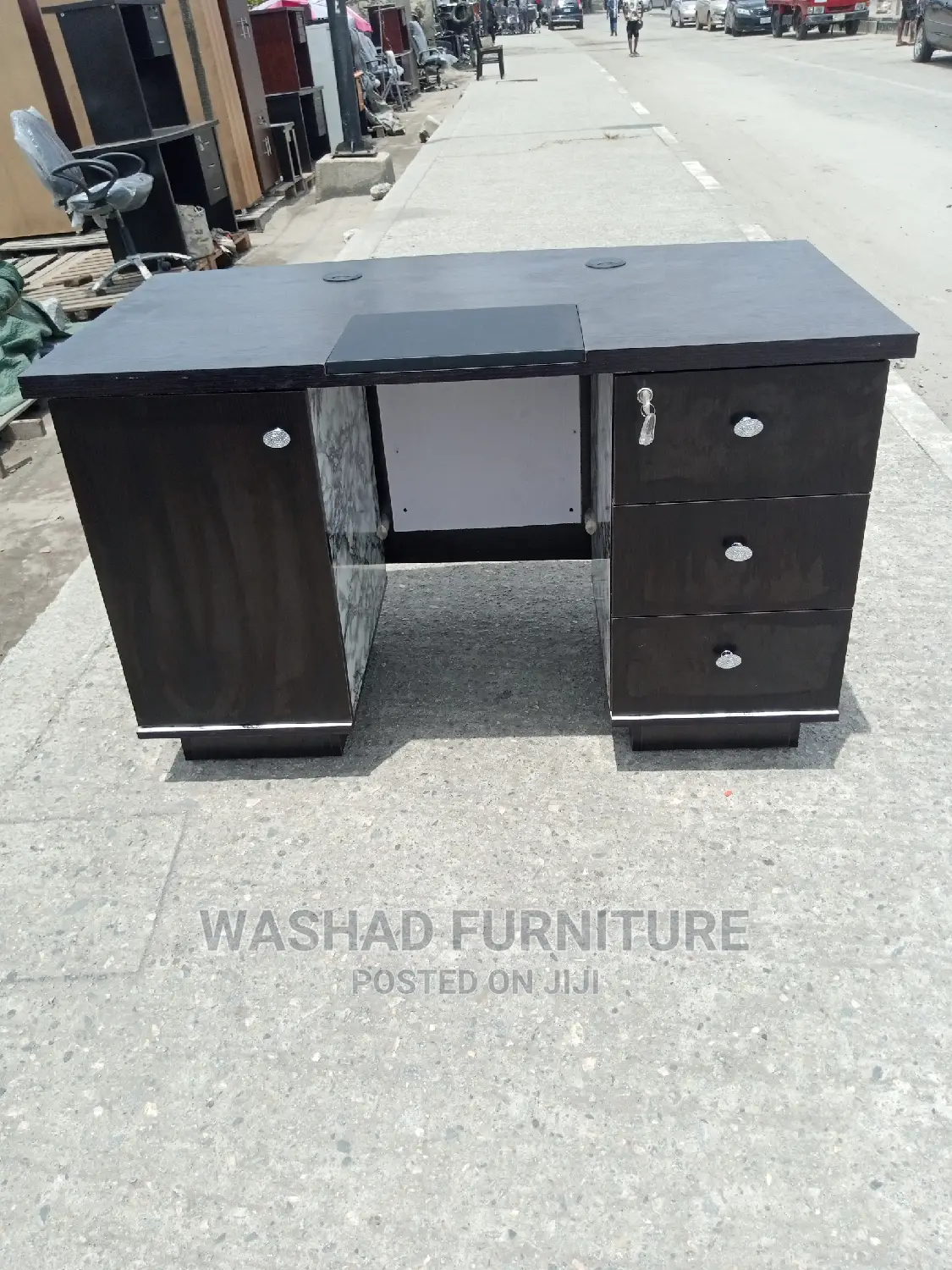 Executive Office Table With Cabinet