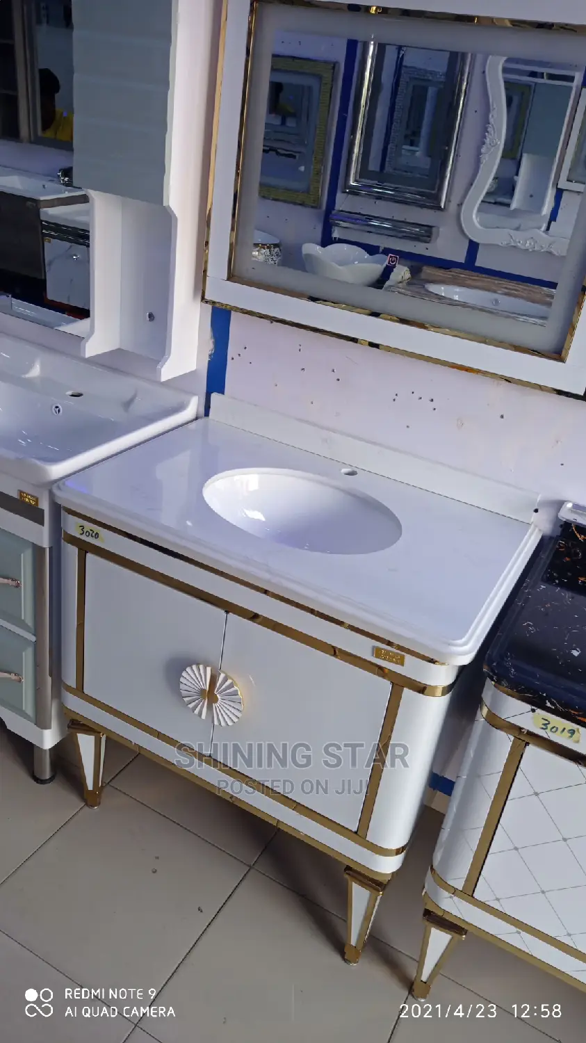 Executive Cabinet Basin With Marble Top