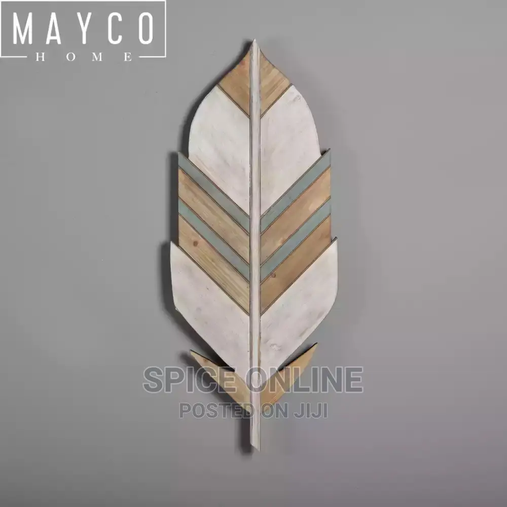 Leaf Design Antique Wooden Wall Decoration