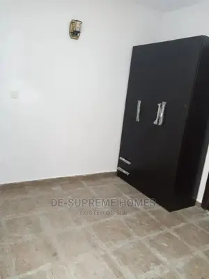 3bdrm Block of Flats in Beachwood Park, Lakowe for rent
