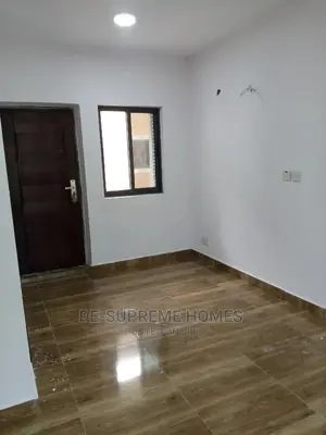 3bdrm Block of Flats in Beachwood Park, Lakowe for rent