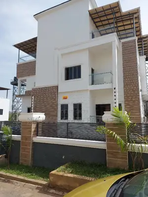 5bdrm Duplex in Guzape for sale