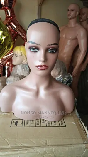 Mannequin Heads With Shoulder
