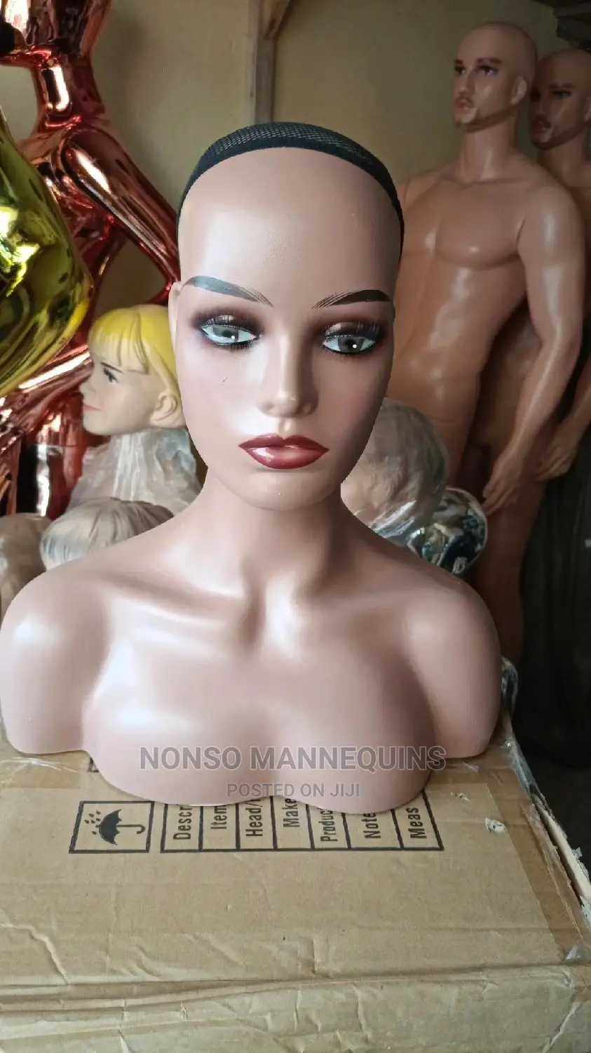 Mannequin Heads With Shoulder