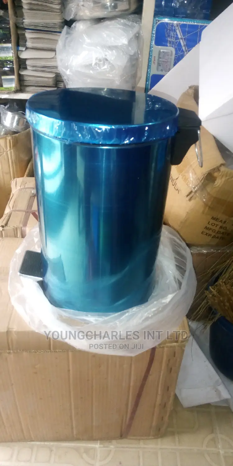 Stainless Pedal Waste Bin.