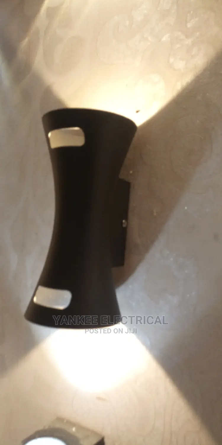 Quality Led Up and Down Light for Indoor and Outdoor Use