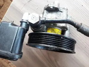 Power Steering Pump Mercedes-Benz 272 Engine