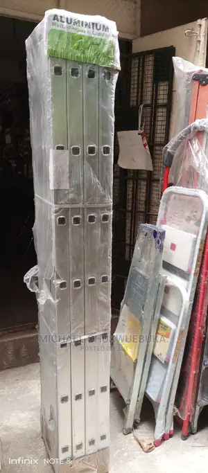 4/7 by 28ft Foldable Ladder