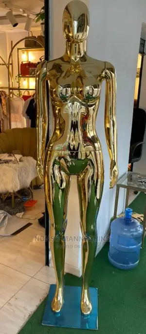 Size 10 Big Breast Female Faceless Gold Chrome Mannequins