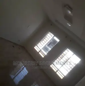 4bdrm Duplex in Victoria Bay Estate, Chevron for rent