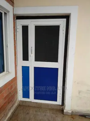 Hacko Board/Aluminum Door