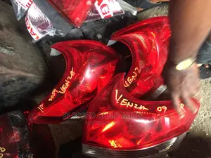 Tail Light Toyota Venza 2009
