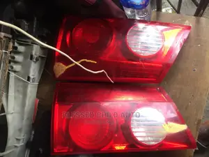 Booth Light Toyota Siena 2007