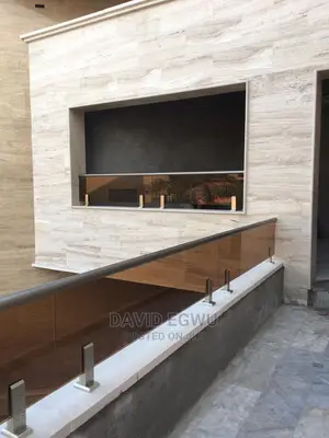 Stainless Rail With Glass