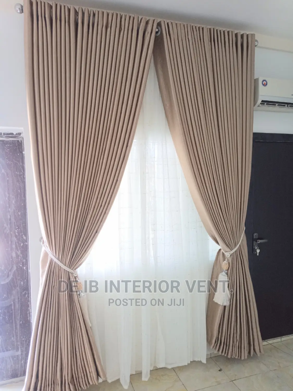 Window Curtain