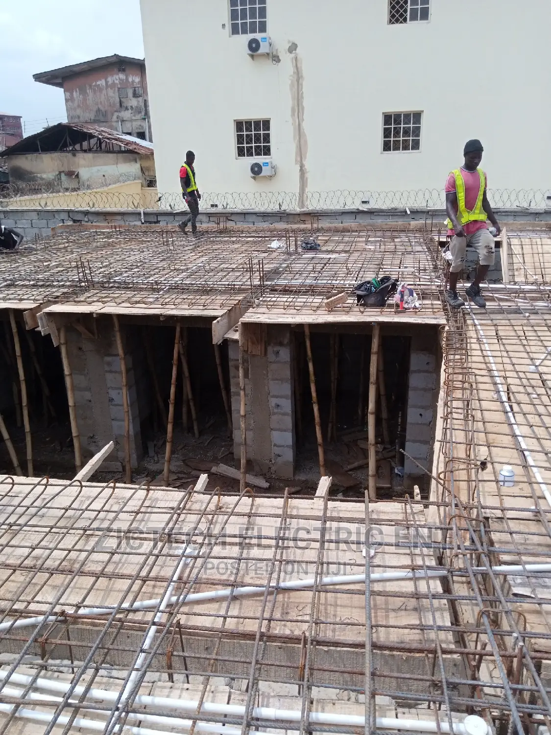 Building Contractor